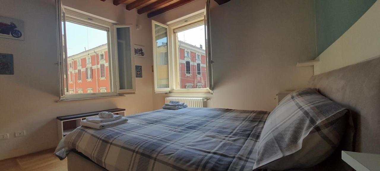 Claude Cozy Corner-Apartment Parme Extérieur photo